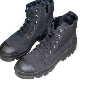 Universal Thread Black Combat Boots